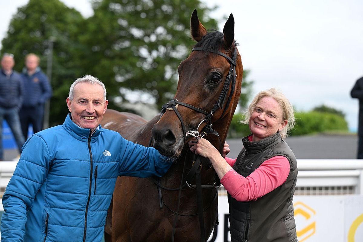Monvoe and trainer Ray Cody, with wife Gillian. 