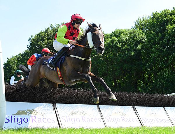 Wolf Prince and Conor Smithers win the Foley s Bar Off Licence Handicap Hurdle 