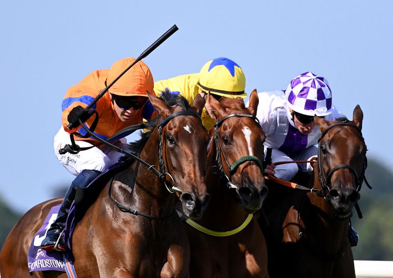 Ballyskeagh and Dylan Browne McMonagle (orange) 
