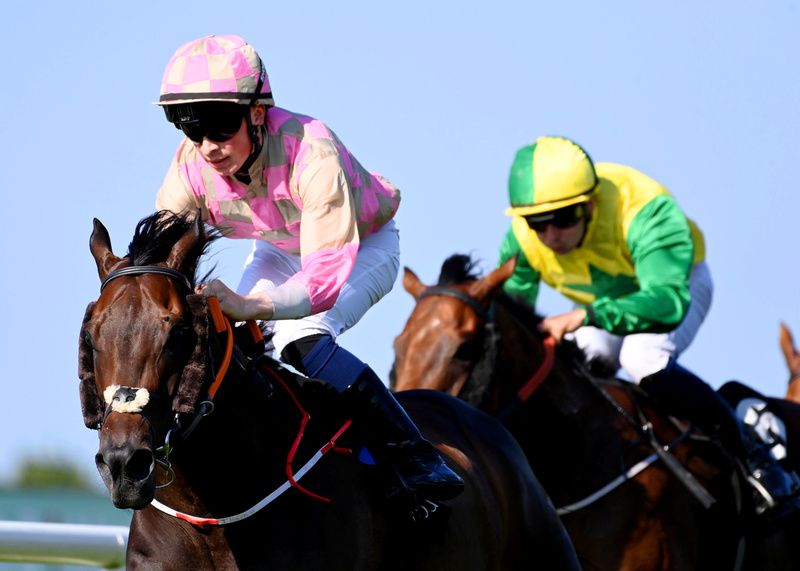 Viamonte and Adam Browne-Souza 