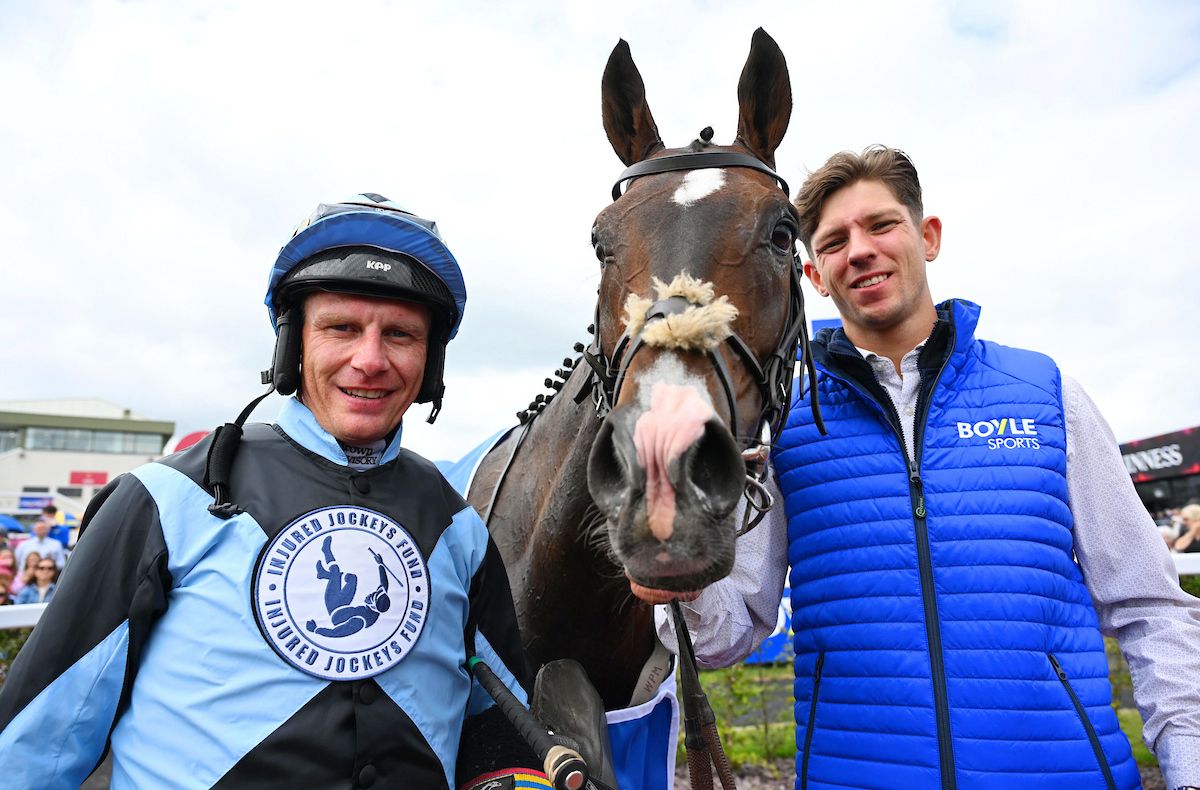 Galway 1 8 26 Columbus and Paul Townend win the Boyle Sports Maiden Hurdle 