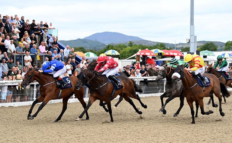 Touch The Moon and Chris Hayes win for trainer William Durkan 