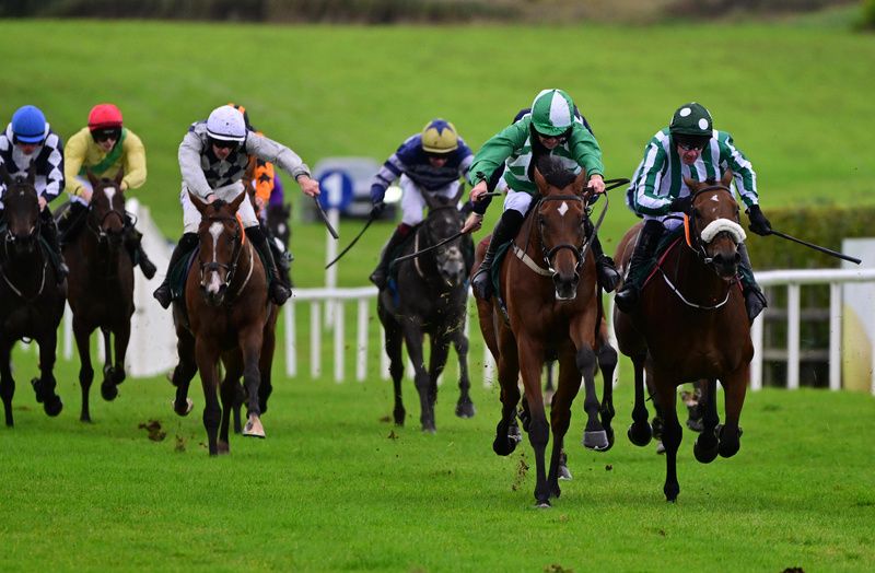 Double Helix and Patrick Mullins (green and white)