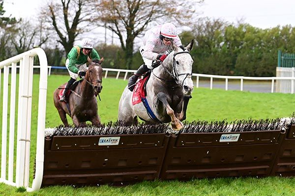 If You Believe and Keith Donoghue jump the last to win 