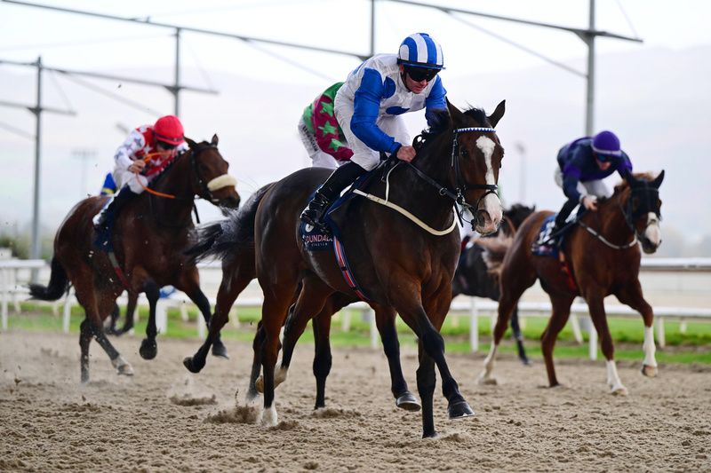 Sonoran and Gary Carroll win for trainer Ger Lyons at Dundalk this afternoon