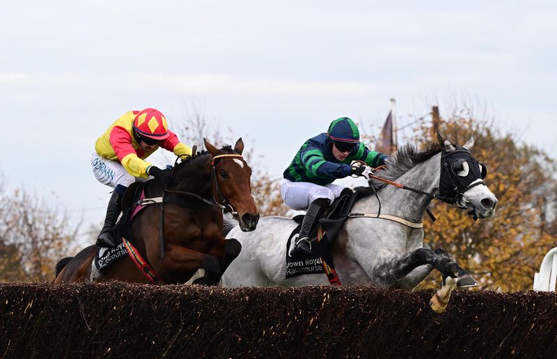 Grey Claude beats Costacurta 