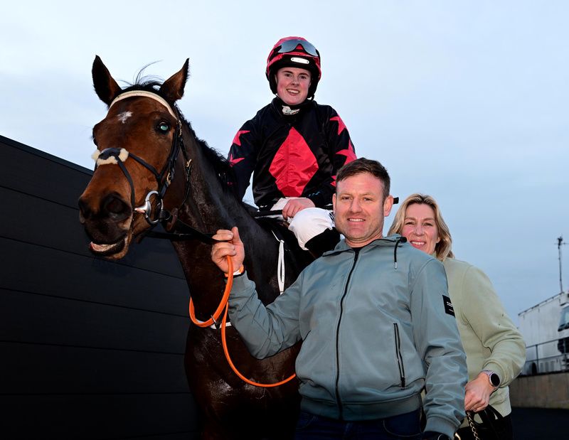 taton and Anna McGuinness win for owner Karen McNeilly and trainer Paul Traynor 