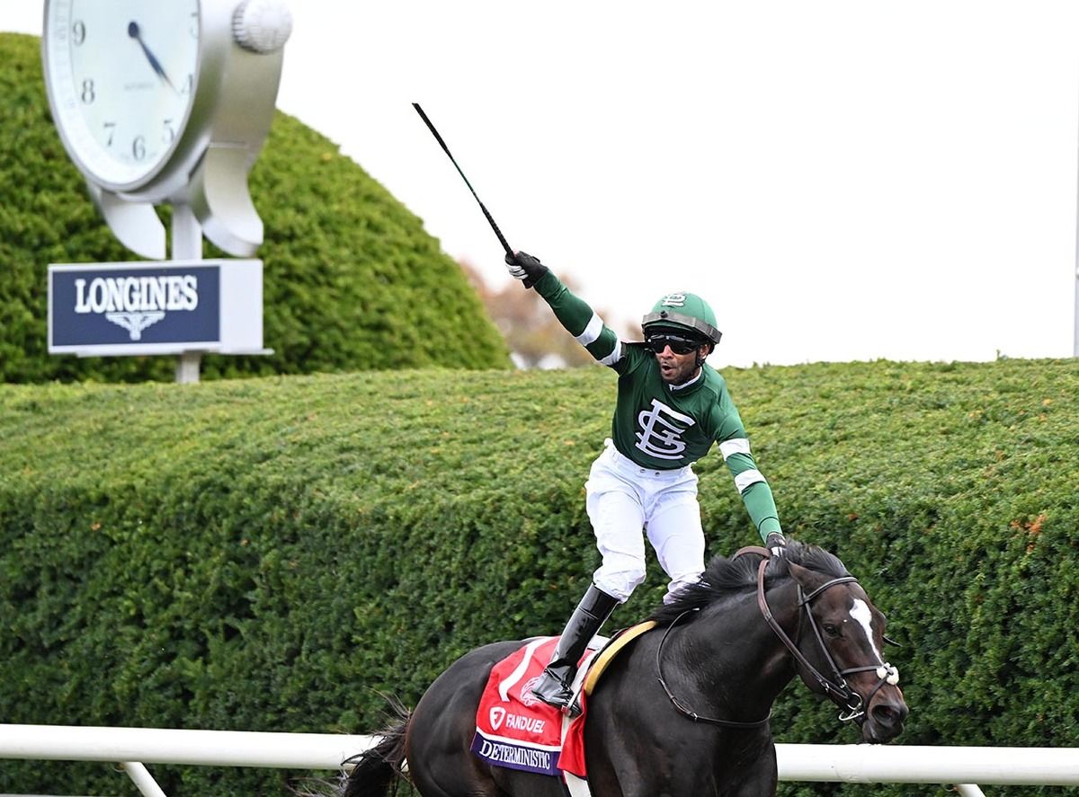 Deterministic and Kendrick Carmouche win for trainer Miguel Clement